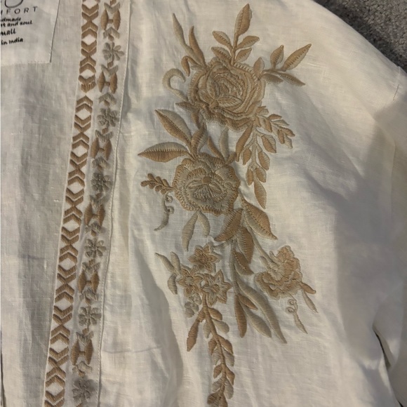 Beautiful embroidered white linen kimono by designer Kyla Seo new never worn - Picture 3 of 8